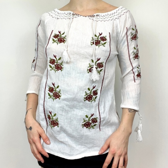 Vintage embroidered blouse- rosette pattern sheer cottagecore - Rom Populare - Picture 1 of 5